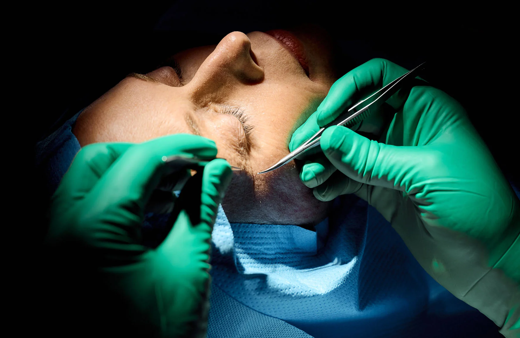 eyelid-surgery-nav-bg